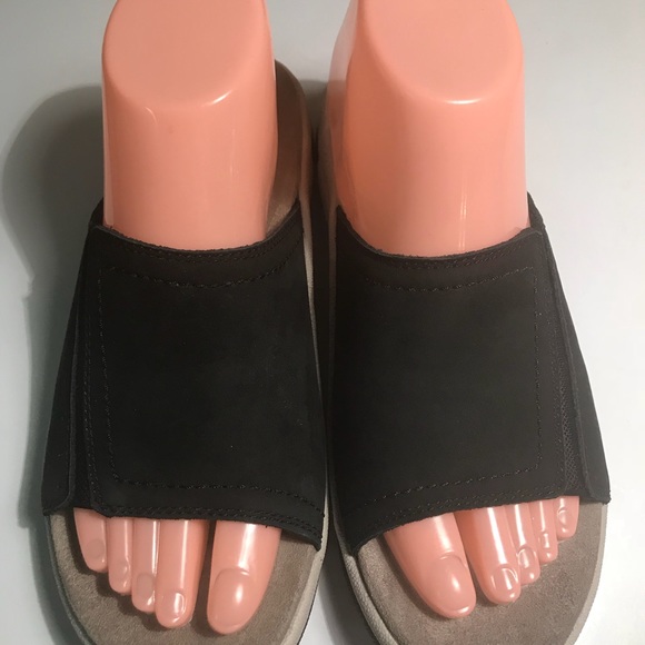 Natural Spot Slip Sandals Sz 7.5 M NWOB - Picture 2 of 5